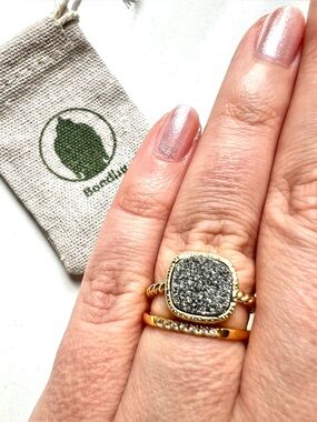 NWT Bondhu Platinum Druzy Gold Ring, Princess Cushion